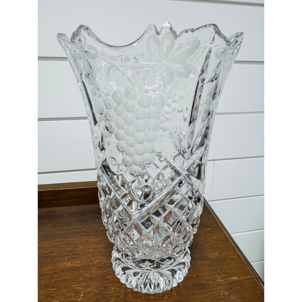 Vintage Frosted Grape Crystal Glass Vase Diamond Cut Scalloped Edge 9.5 Inch